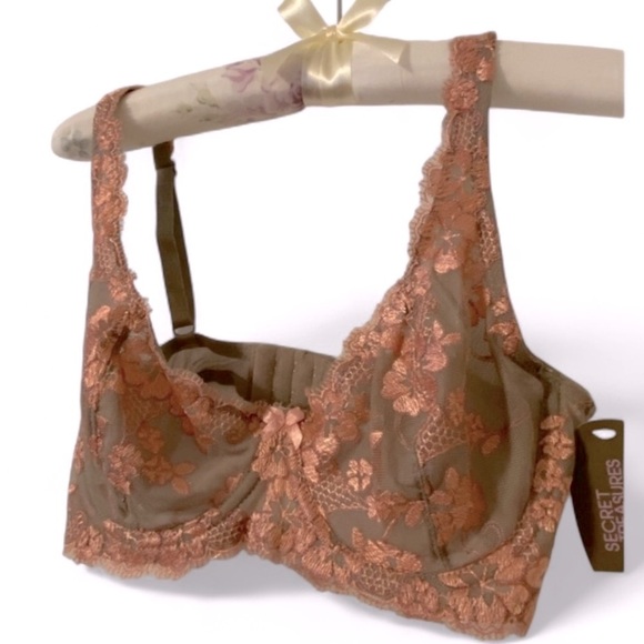 Lace Embroidered Unlined Bra - Picture 10 of 11
